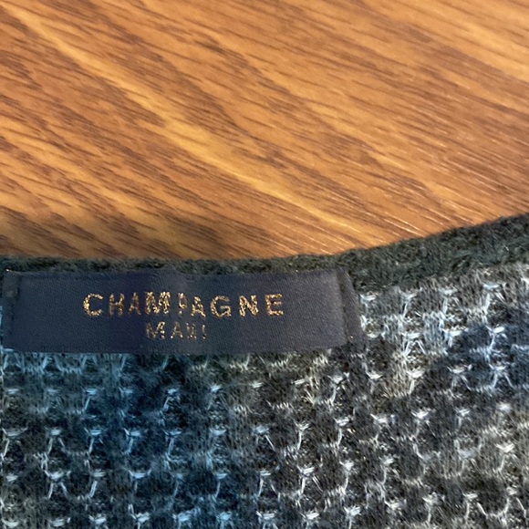 Champagne Mami 3/4 sleeve, size small - Picture 2 of 3
